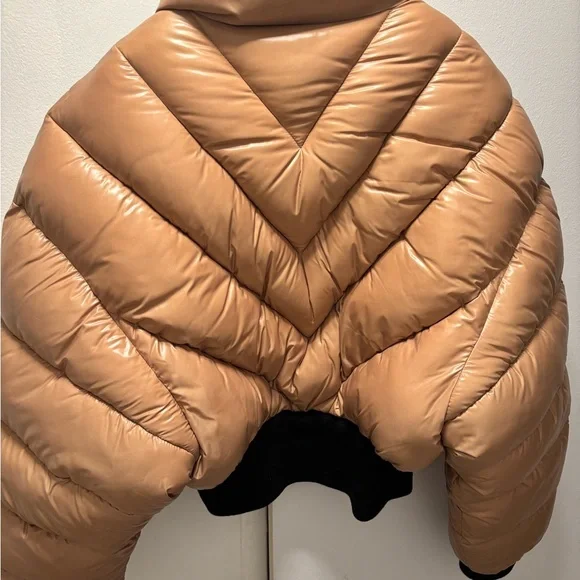Authentic Mugler puffer never worn in size FR40.
